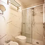 Royal Hotel