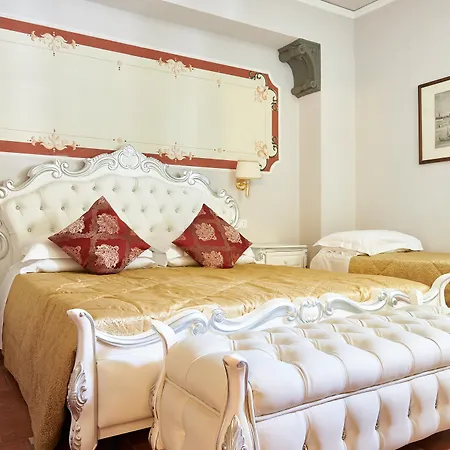 Hotel Royal 4*