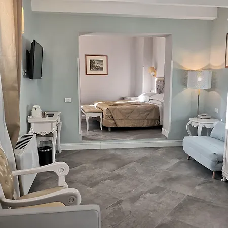 Royal 4* Florence